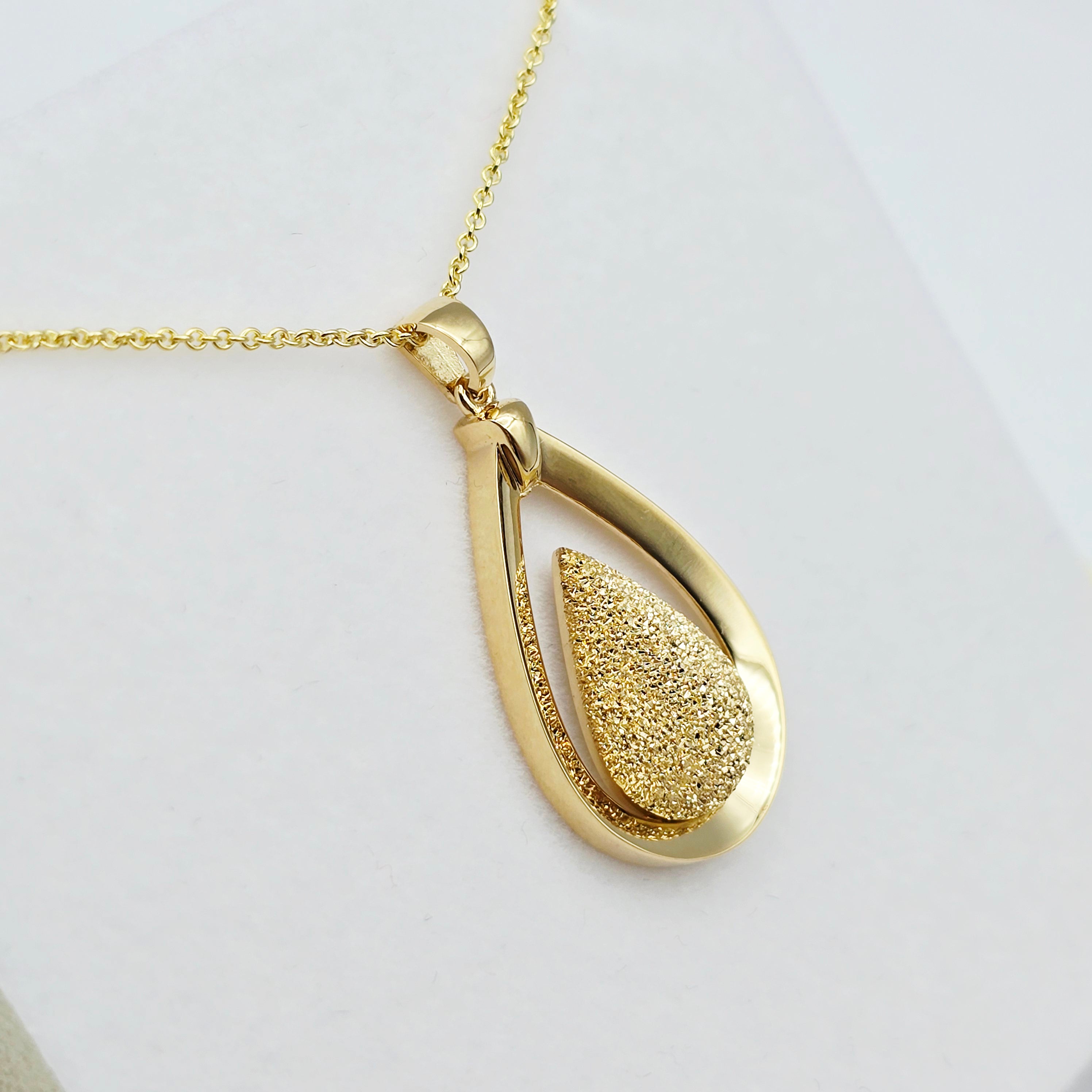 18K Solid Yellow Gold Teardrop Pendant , Textured Gold Drop Pendant , Luxury Necklace, Gift for Her