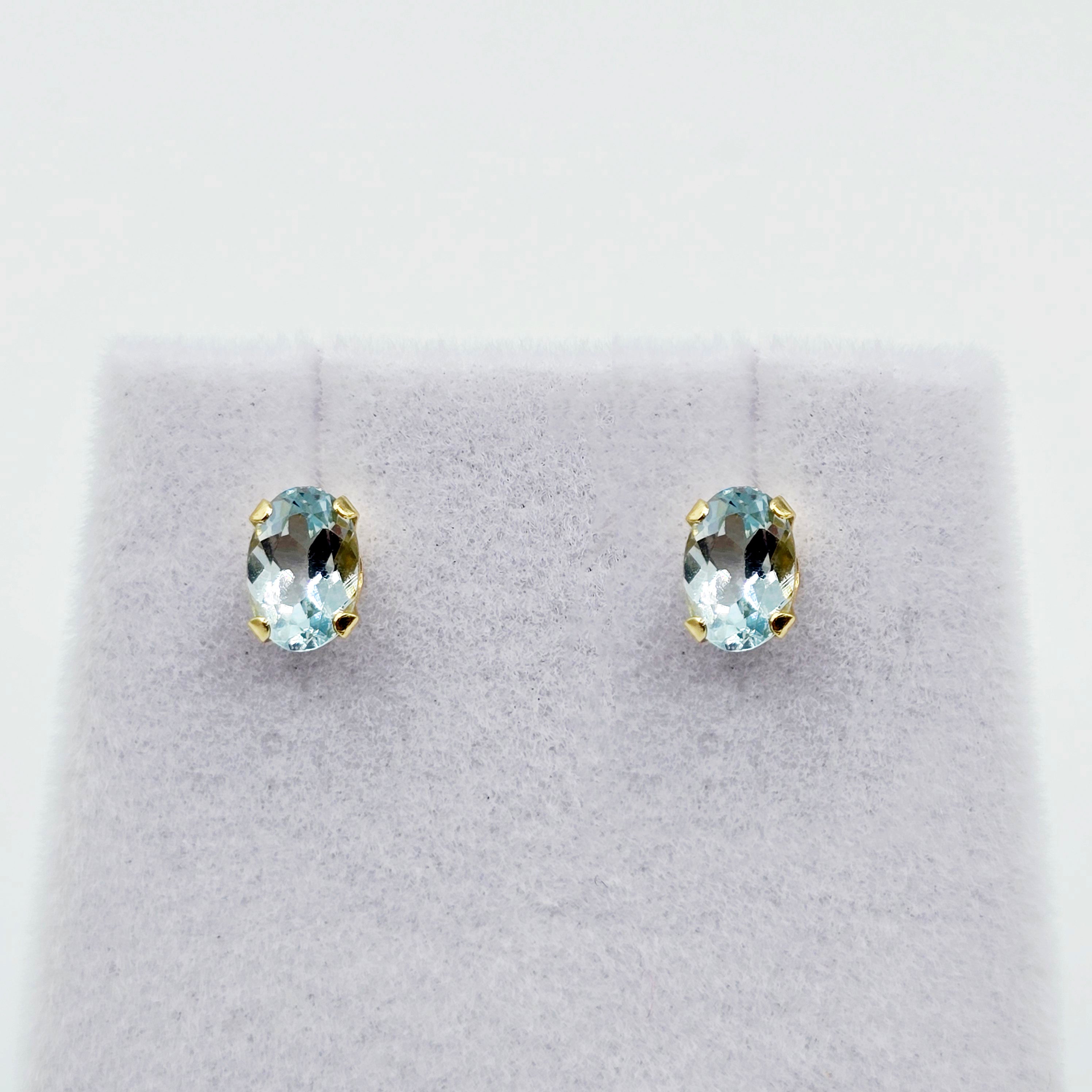 14K Yellow Gold Oval Genuine Aquamarine 6X4mm Stud Earrings