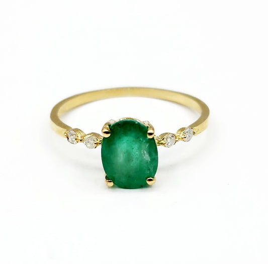 10K Yellow Gold Emerald 8x6mm and Diamond Ring