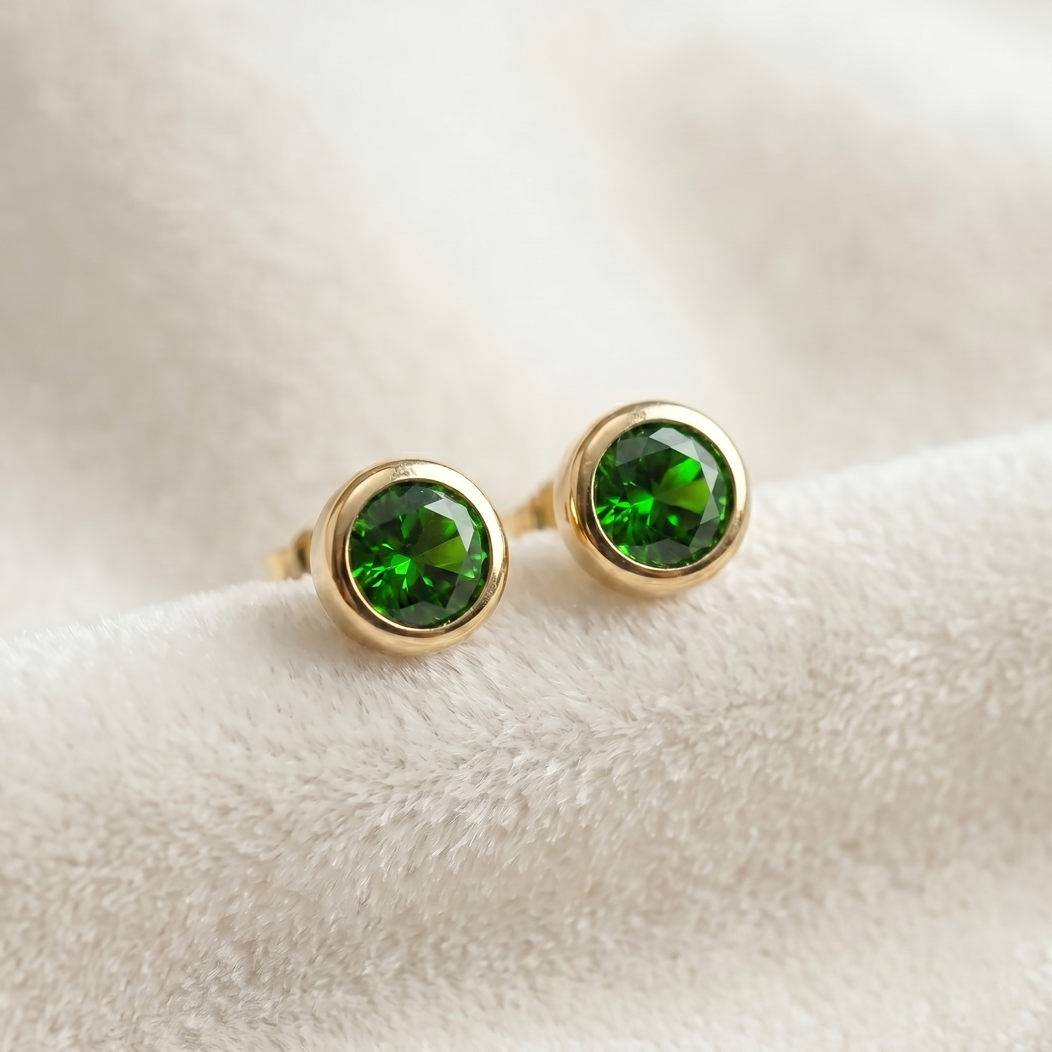 14K Yellow Gold Chrome diopside Stud Earrings, Green Gemstone Bezel Set, Minimalist Gold Earrings, Gift for Her