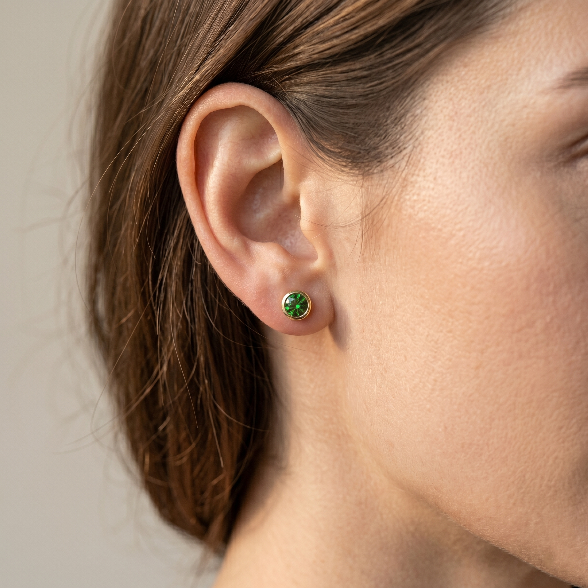 14K Yellow Gold Chrome diopside Stud Earrings, Green Gemstone Bezel Set, Minimalist Gold Earrings, Gift for Her