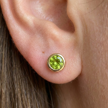 14K Gold Peridot Stud Earrings, August Birthstone 5x5mm