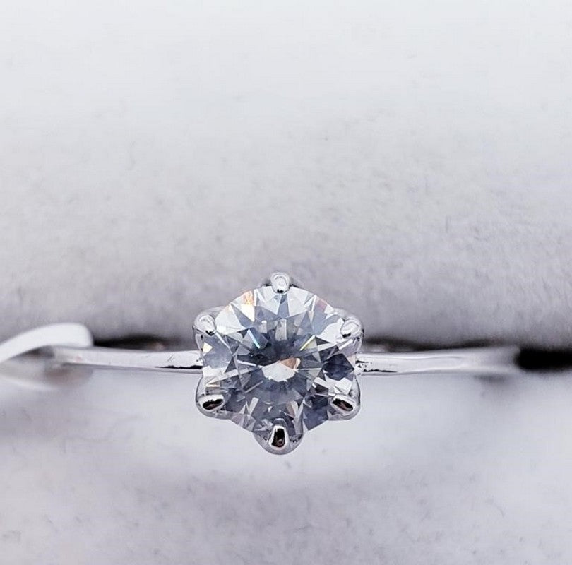 10K White Gold Diamond 0.55ct Ring