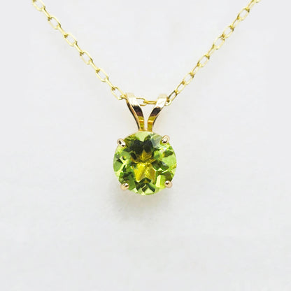 14K Yellow Gold Heart Peridot 6x6mm Pendant Necklace, Genuine Gemstone Jewellery for Women, August Birthstone, Green Gemstone Pendant