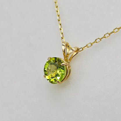 14K Yellow Gold Heart Peridot 6x6mm Pendant Necklace, Genuine Gemstone Jewellery for Women, August Birthstone, Green Gemstone Pendant