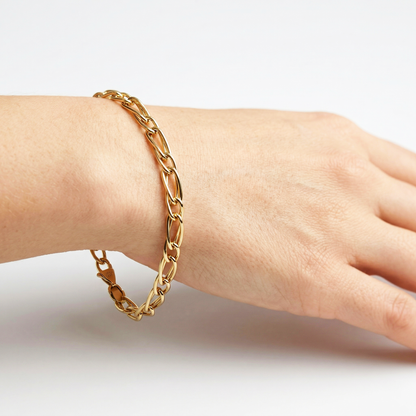 18K Yellow Gold Elongated Link Bracelet: Fine Jewelry Gift