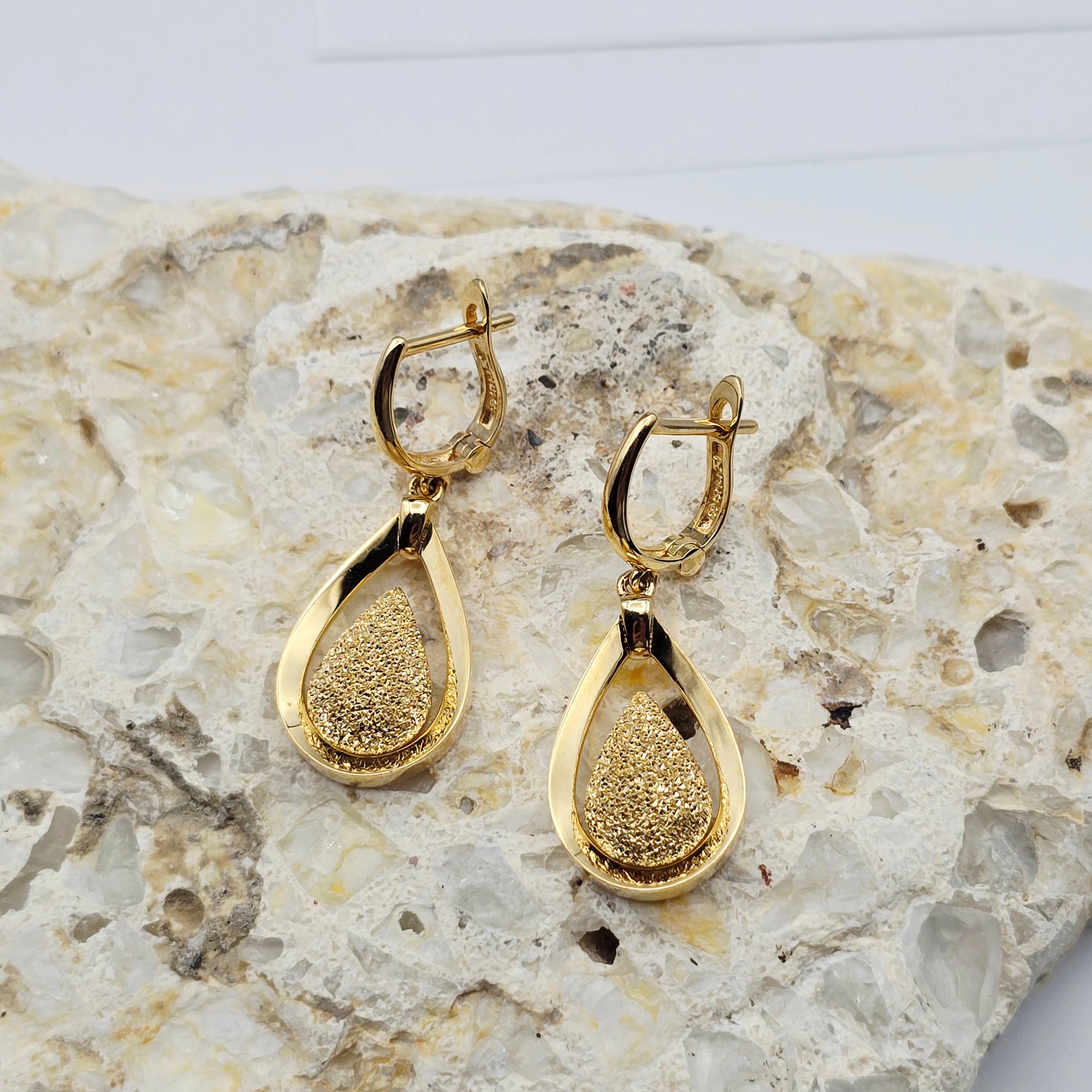 18K Solid Yellow Gold Drop Earrings, Teardrop Textured Gold Dangle Earrings, Elegant Fine Jewelry Gift for Her
