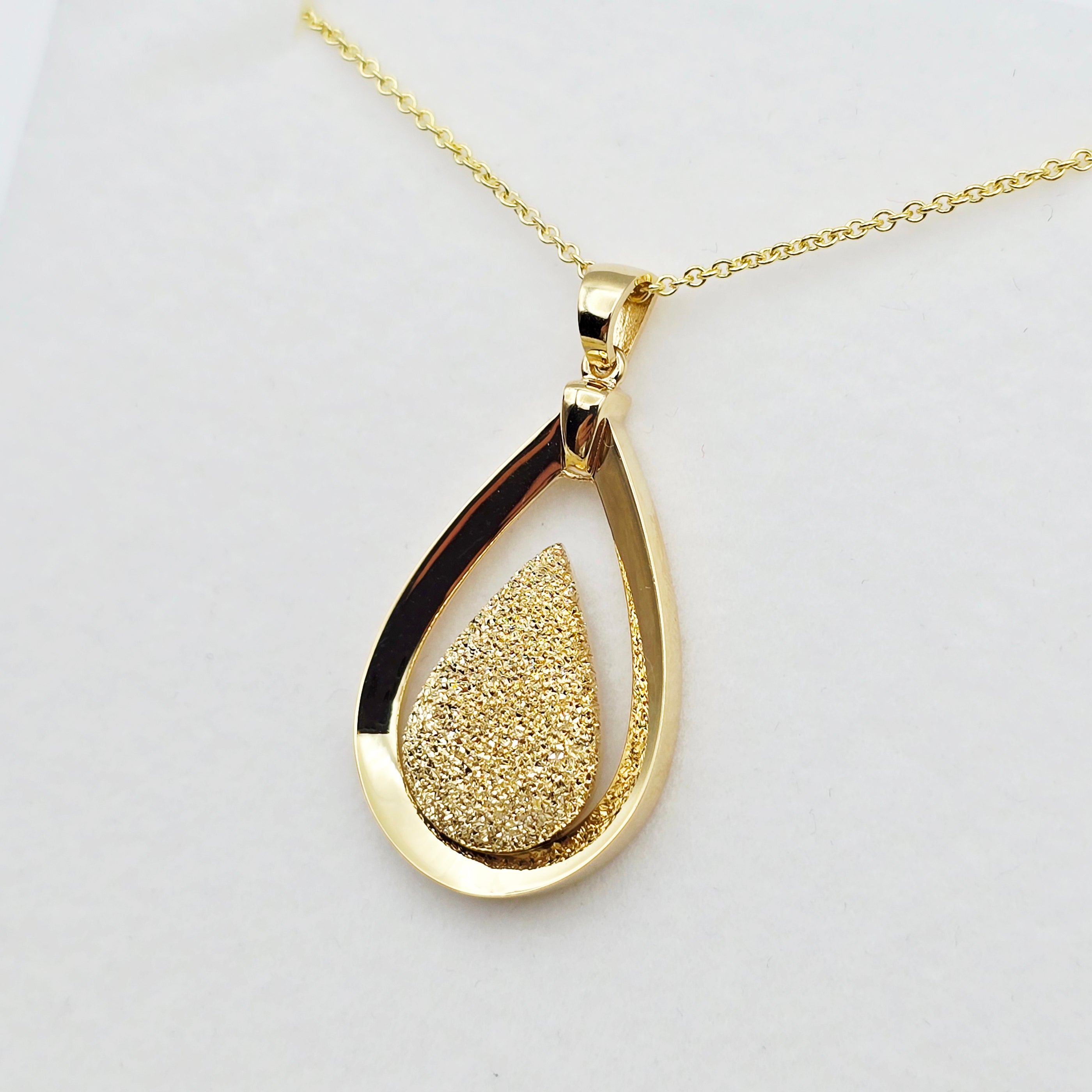 18K Solid Yellow Gold Teardrop Pendant , Textured Gold Drop Pendant , Luxury Necklace, Gift for Her