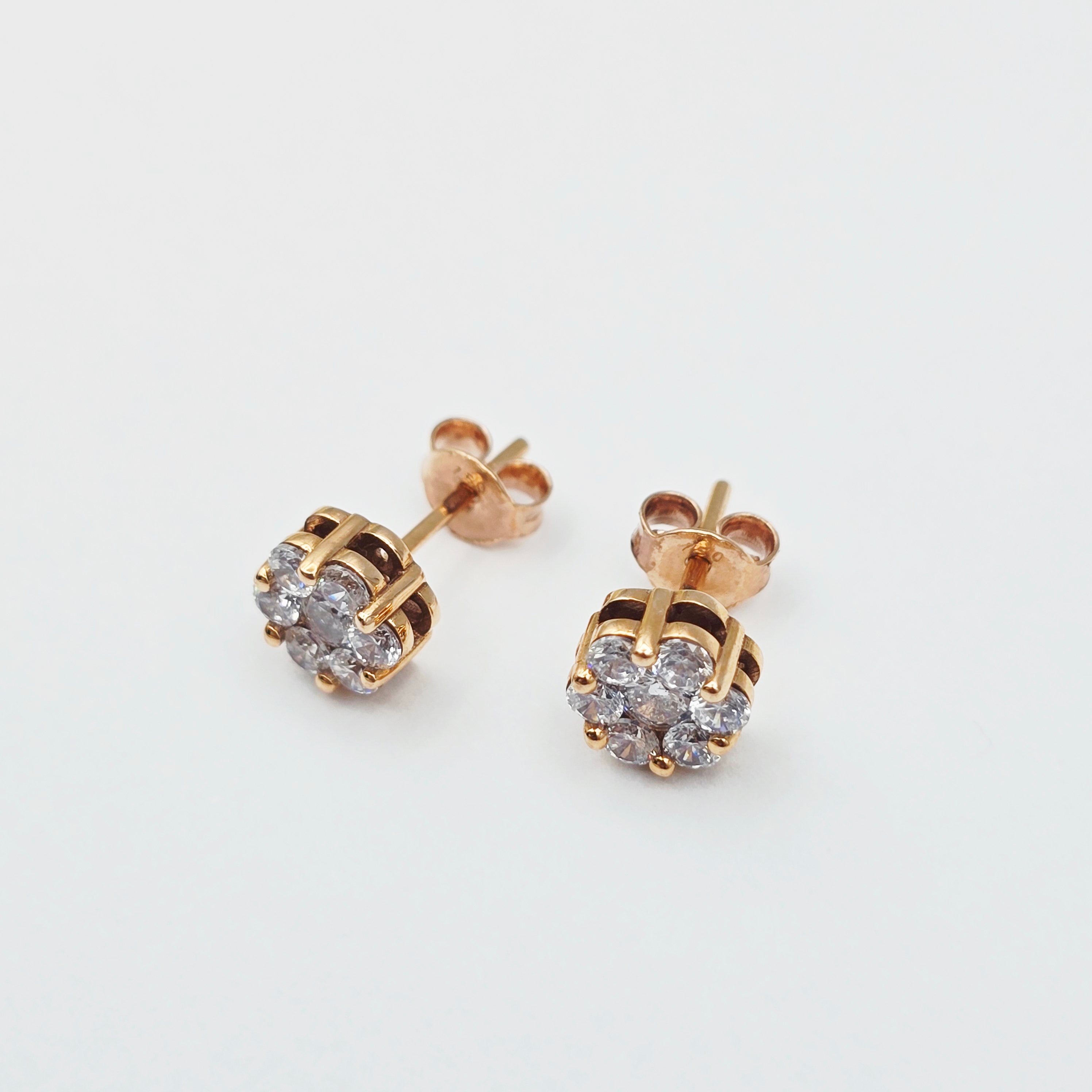 18K Rose Gold CZ Stud Earrings, 7 Stone Cluster Diamond Look Earrings, Solid Gold Floral Studs, Minimalist Luxury Jewelry Gift for Her