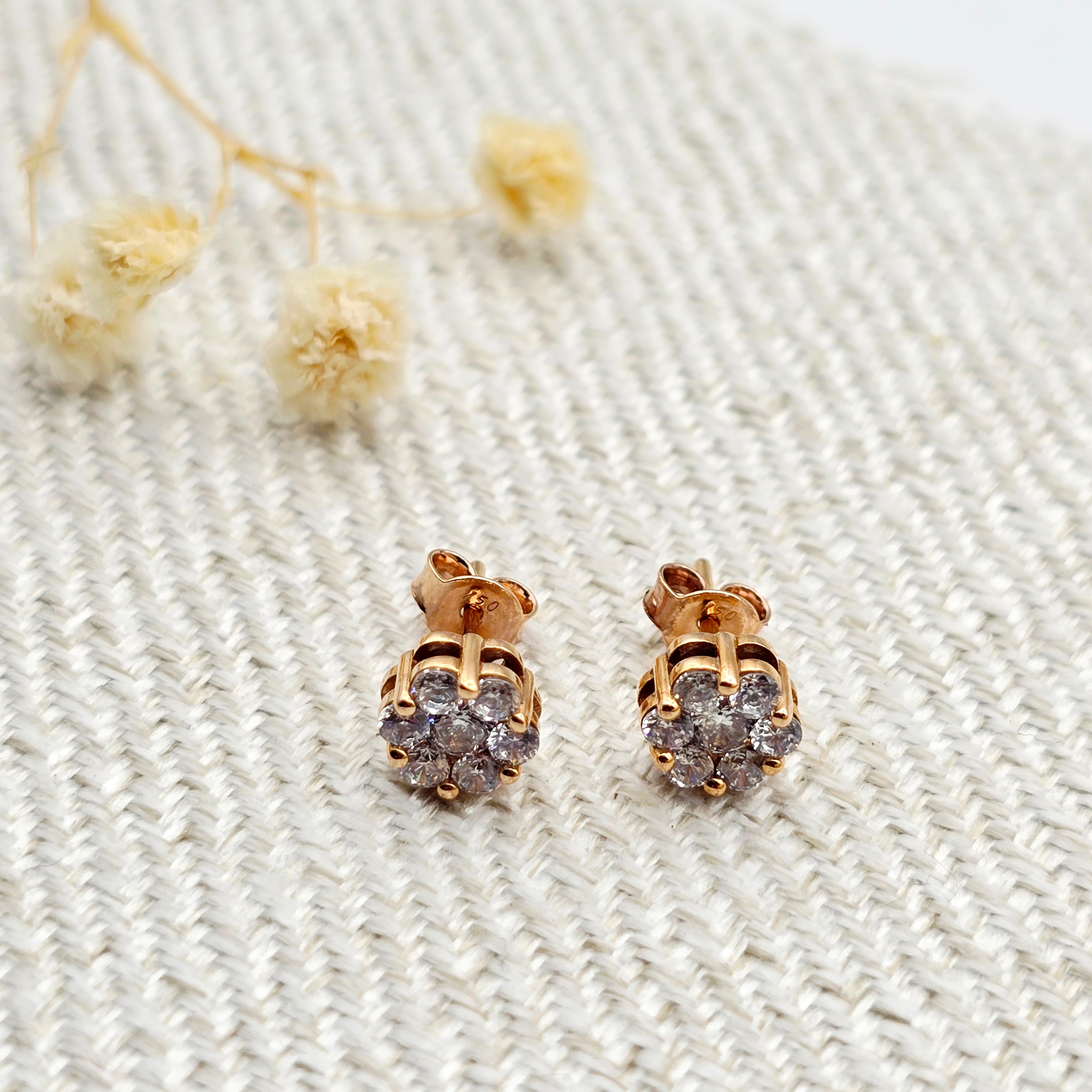 18K Rose Gold CZ Stud Earrings, 7 Stone Cluster Diamond Look Earrings, Solid Gold Floral Studs, Minimalist Luxury Jewelry Gift for Her