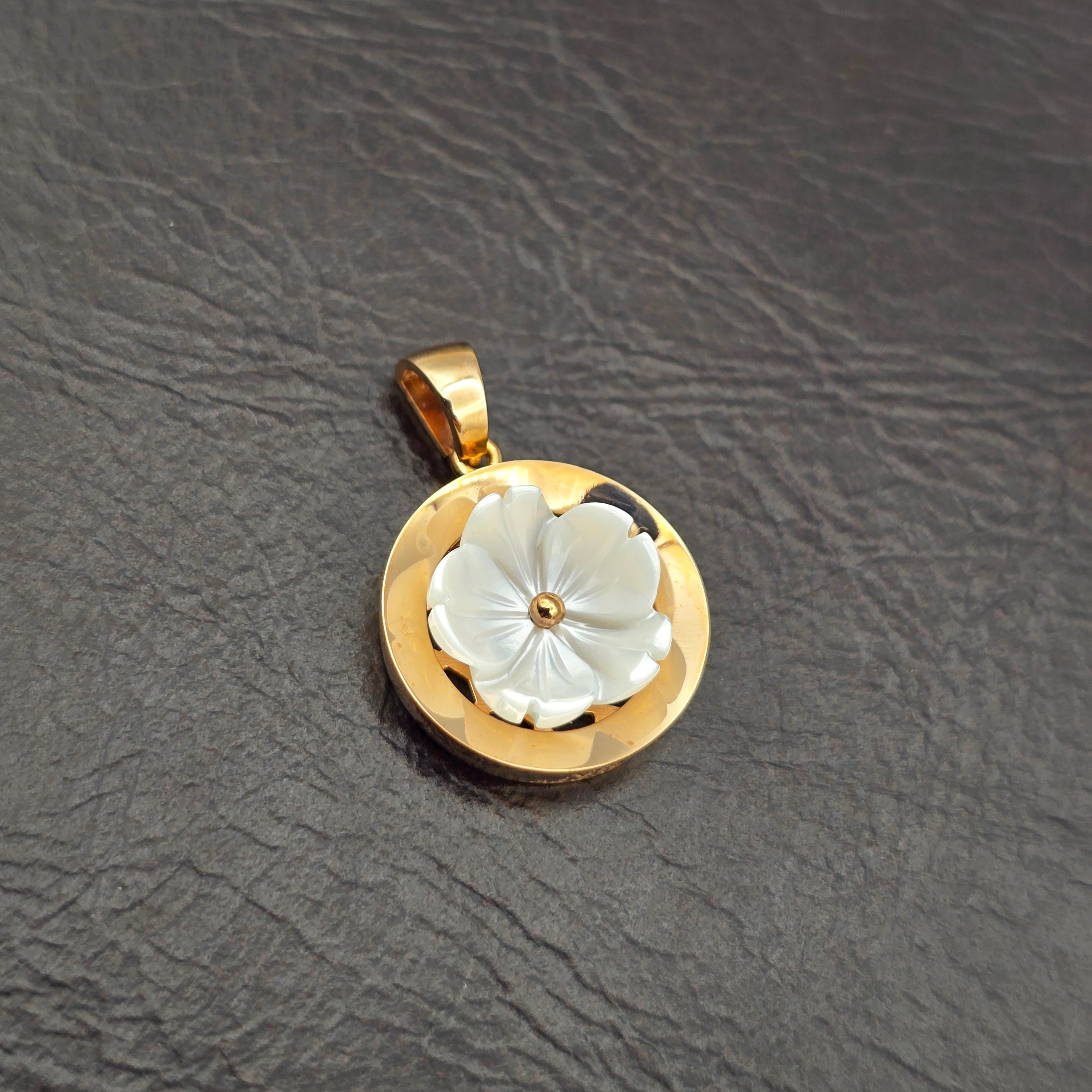 18K Rose Gold Pendant, Shell Flower Necklace, Floral Pendant, Elegant Gift for Her
