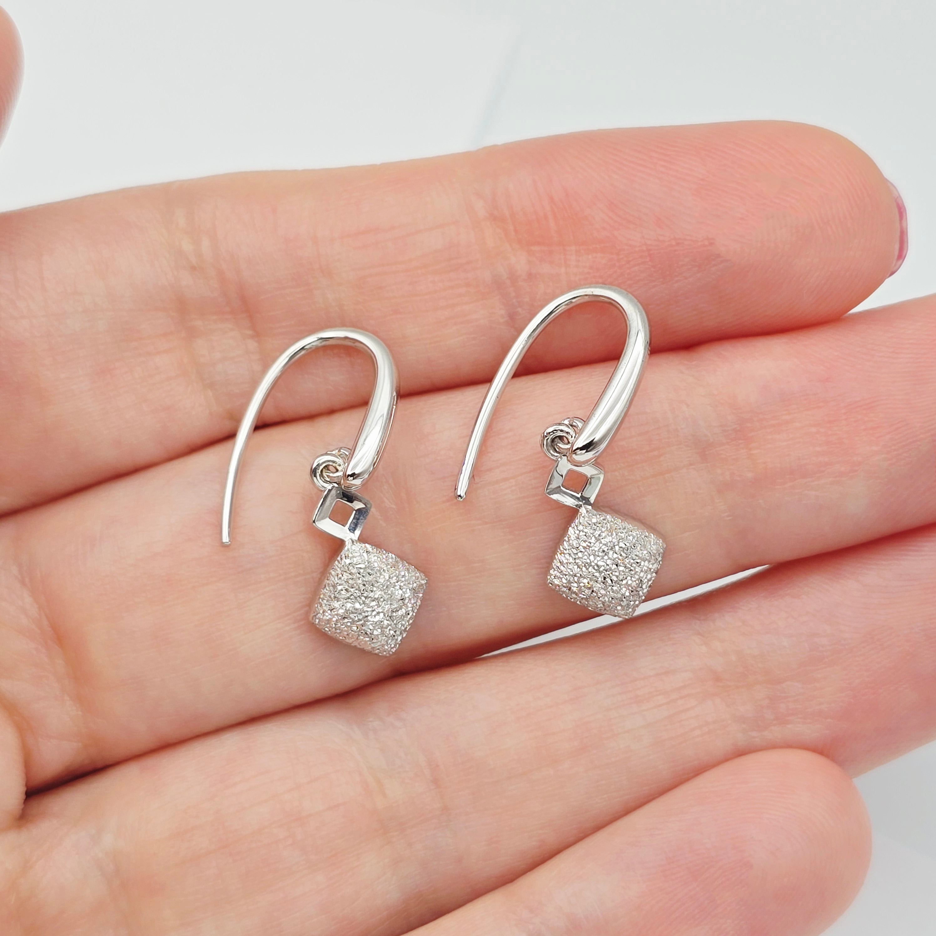 18K White Gold Diamond Cut Square Dangle Earrings