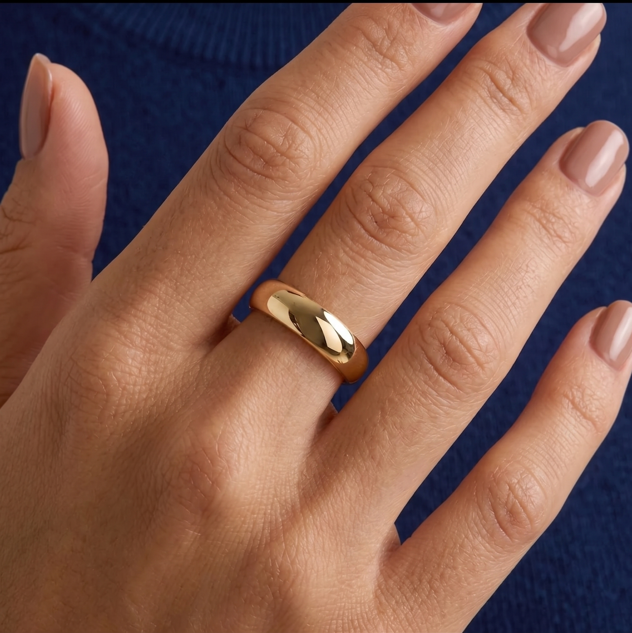 Solid Gold Wedding Band 4mm, Yellow or White Gold Wedding Ring, Engraved Wedding Band, Classic Gold Ring for Men & Women