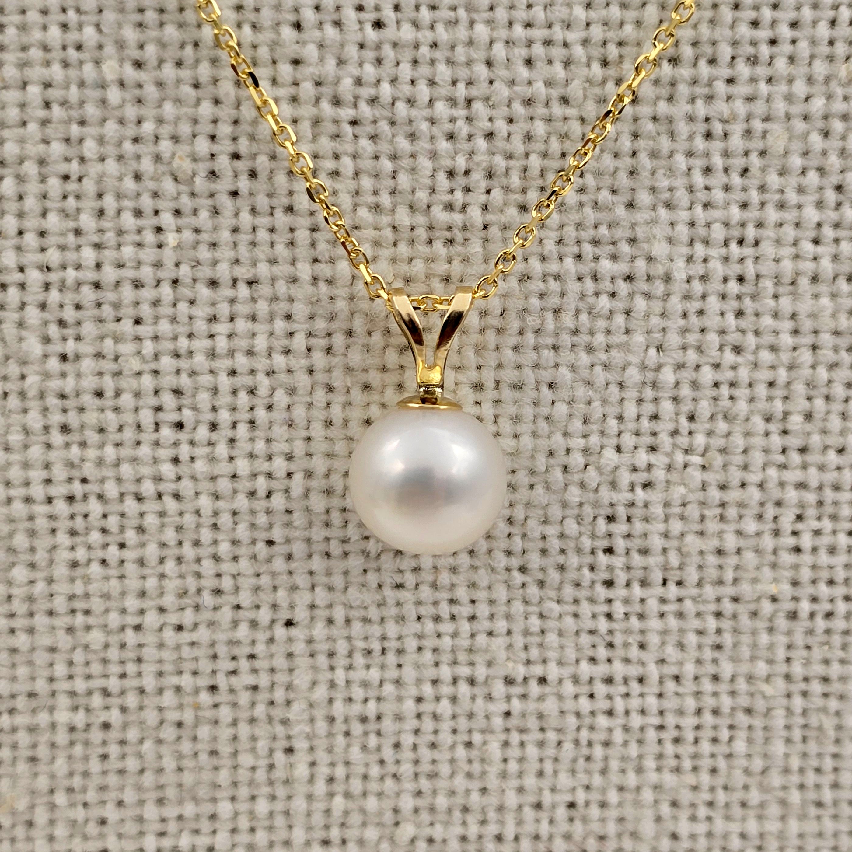 14K Solid Gold Cultured Pearl Pendant Necklace