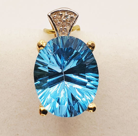 14K Yellow Gold Blue Topaz (4ct) with Diamonds (0.03ct) Pendant