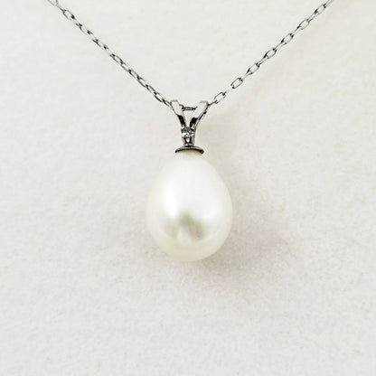 14K White Gold Genuine Freshwater Pearl Pendant