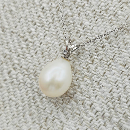 14K White Gold Genuine Freshwater Pearl Pendant