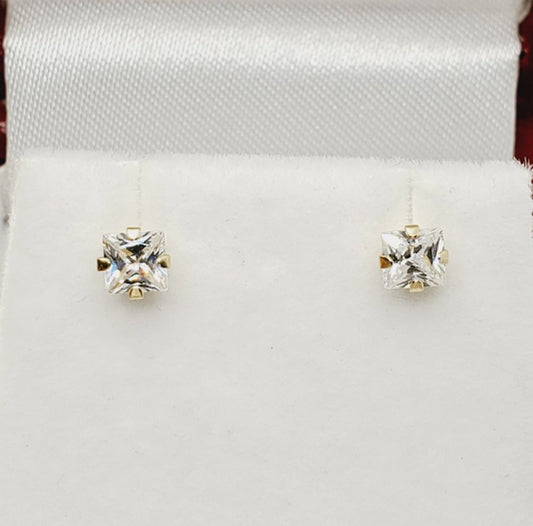 10K Yellow Gold Cubic Zirconia Stud Earrings