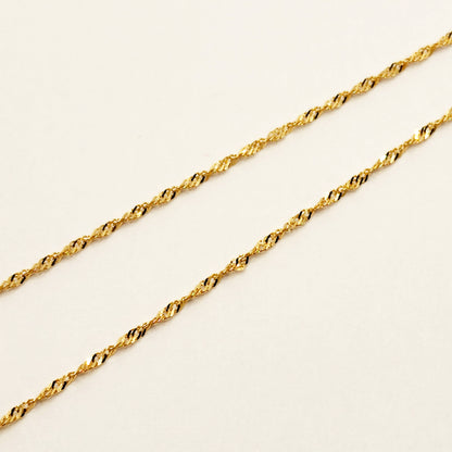 18K Yellow Gold Pendant with Chain