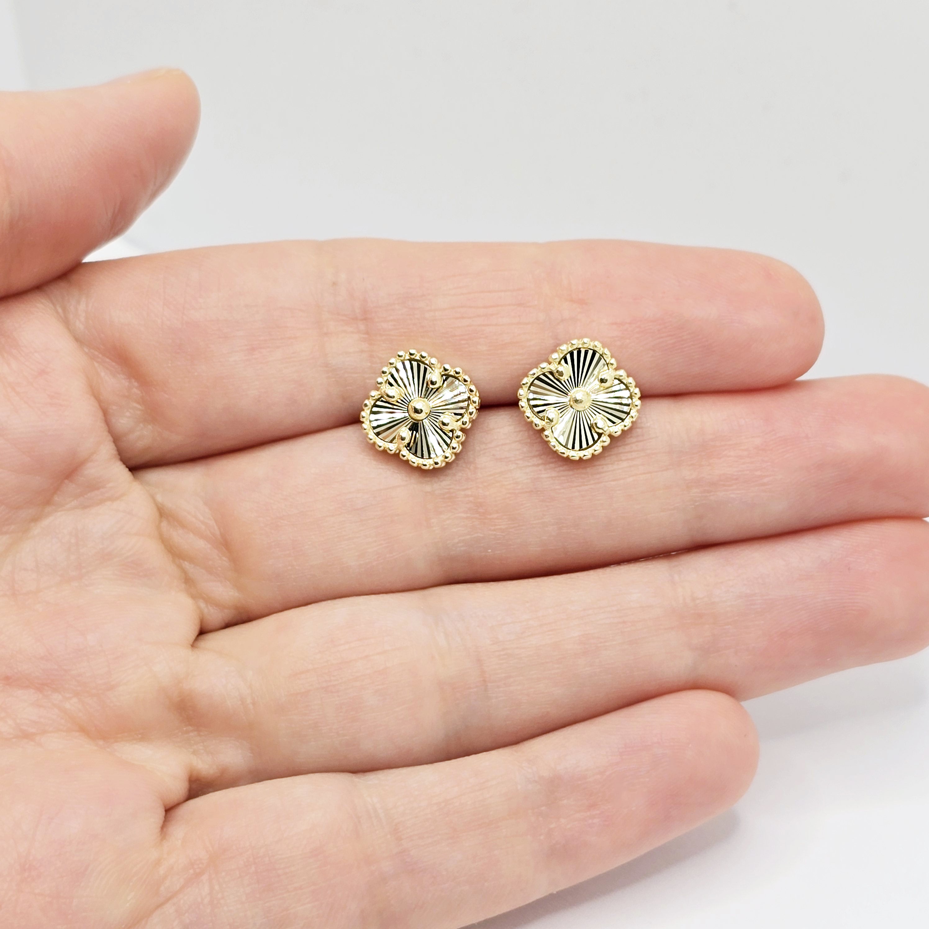 10K Yellow Gold Set of Earrings and Necklace For Women