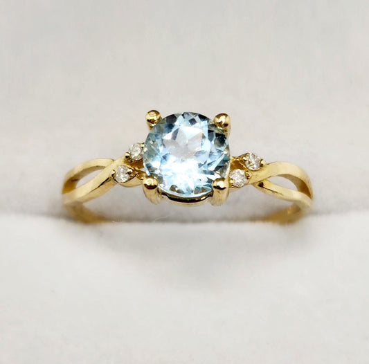 10K Yellow Gold Aquamarine 6x6mm with Diamond 0.04ct Ring