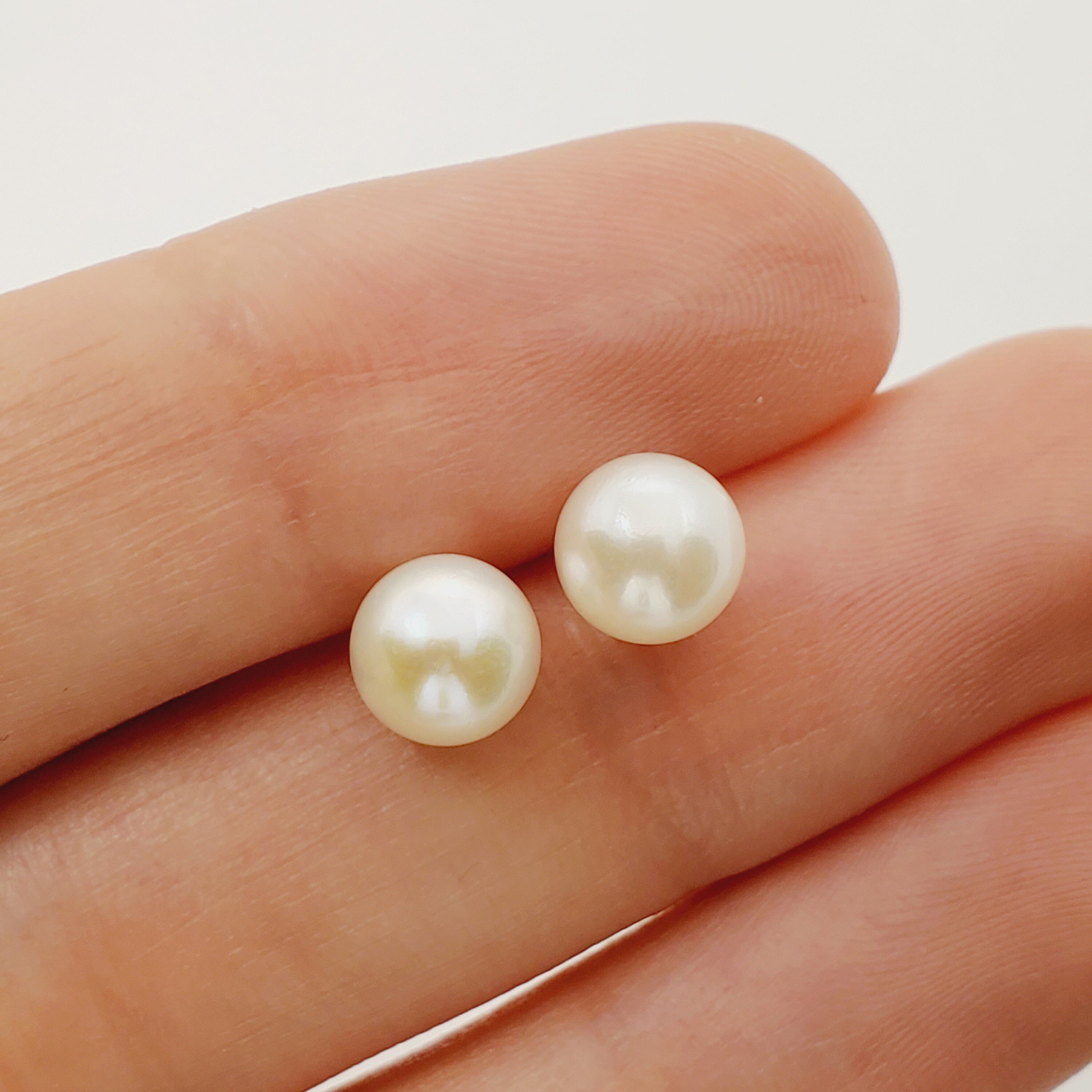 Gold Pearl Stud Earrings, 14K Yellow Gold Natural Cultured Pearl Earrings, June Birthstone, Birthstone Earrings, Handmade Earrings