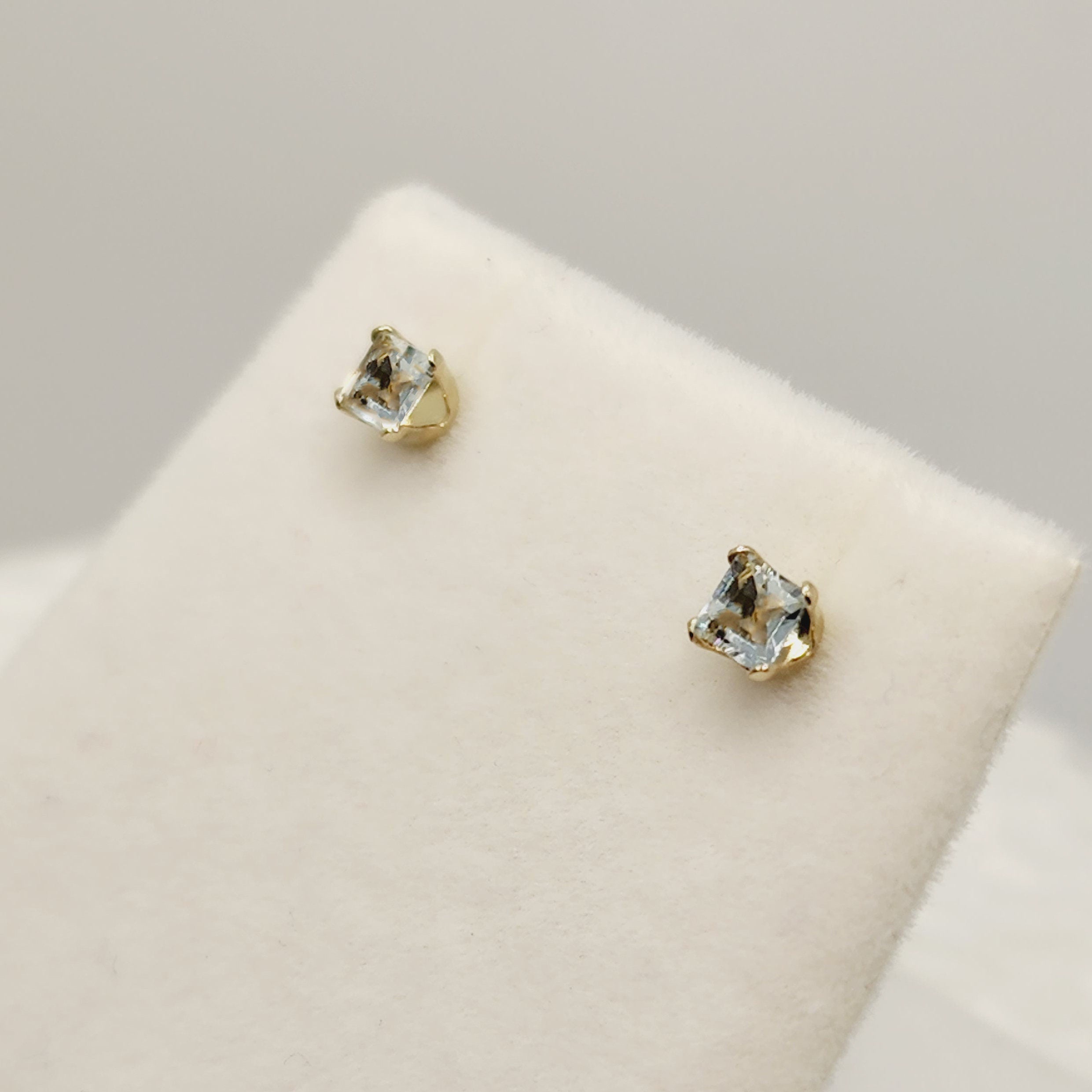14K Yellow Gold Aquamarine 3x3mm Stud Earrings: March Birthstone