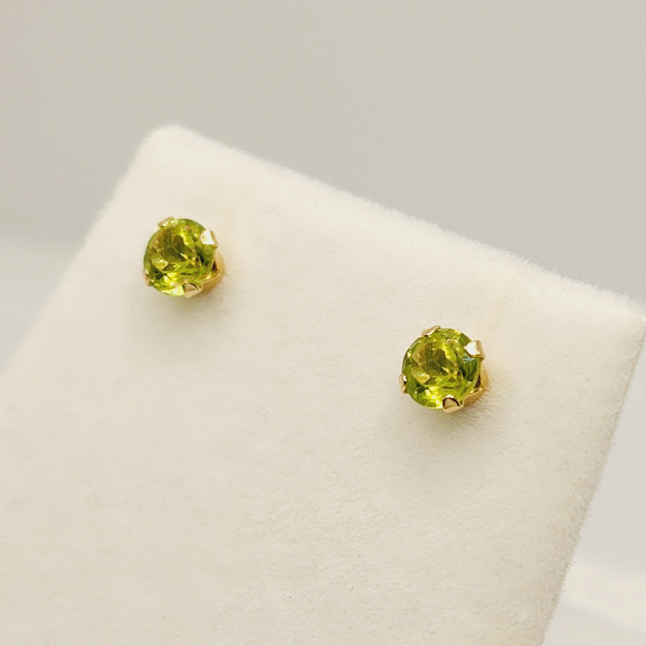 Gold Peridot Stud Earrings, 10K Yellow Gold Peridot 4x4mm Stud Earrings, August Birthstone, Peridot Jewelry, Gemstone Earrings For Her