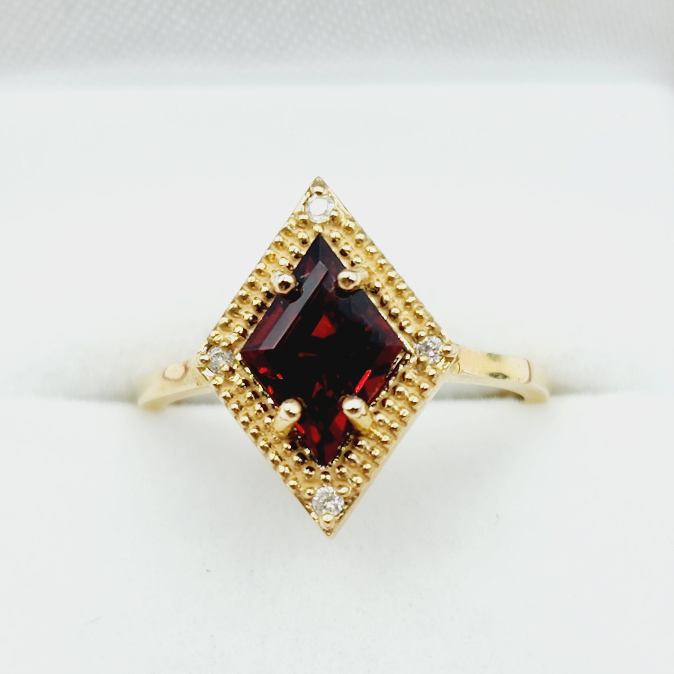 Gold Garnet Ring, 14K Yellow Gold Garnet 1.5ct with Diamond 0.04ct Ring, January Birthstone Ring For Women
