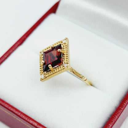 Gold Garnet Ring, 14K Yellow Gold Garnet 1.5ct with Diamond 0.04ct Ring, January Birthstone Ring For Women