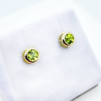 14K Gold Peridot Bezel Stud Earrings, 14K Yellow Gold Genuine Peridot 5x5mm Earrings, August Birthstone, Round Bezel Set Stud