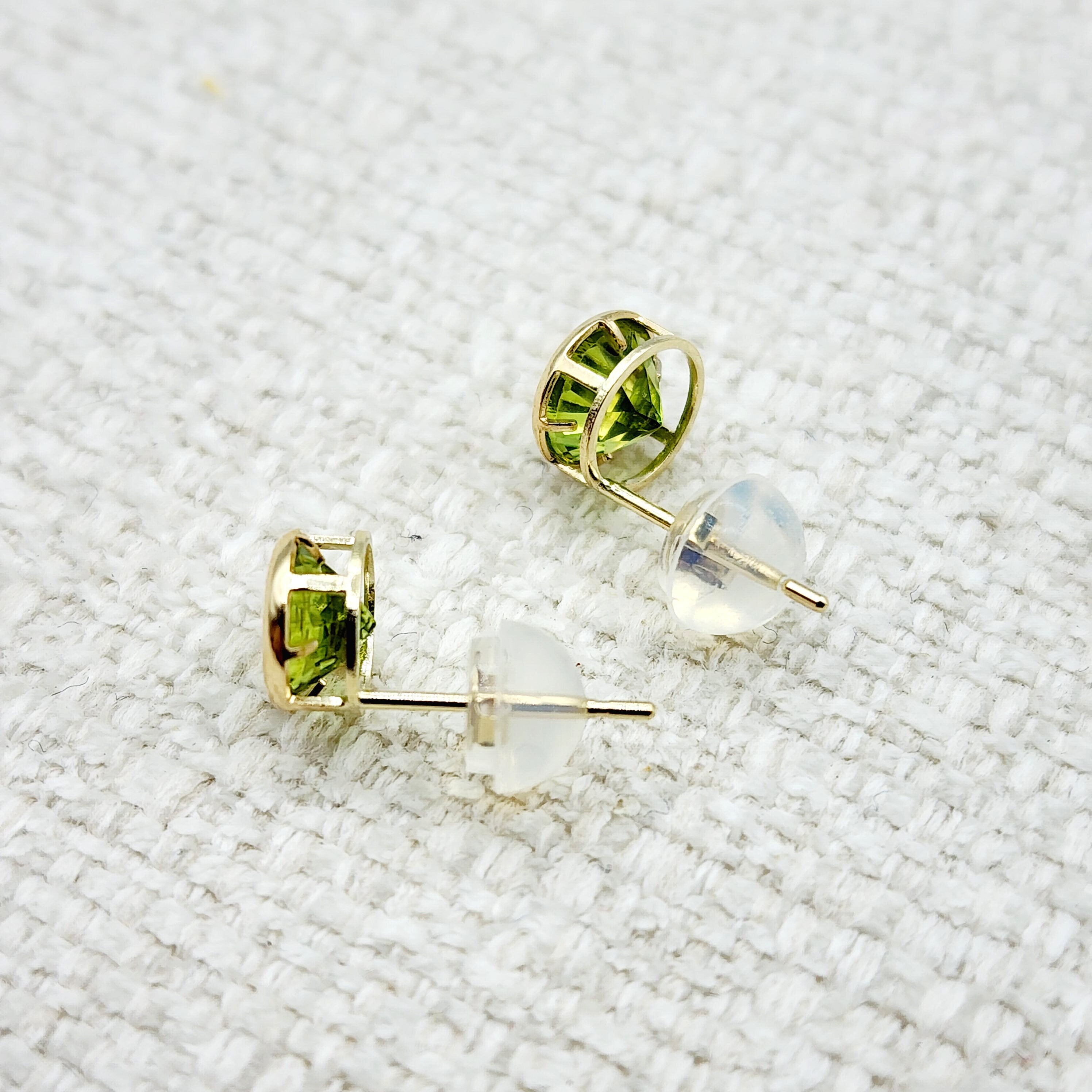 14K Gold Peridot Bezel Stud Earrings, 14K Yellow Gold Genuine Peridot 5x5mm Earrings, August Birthstone, Round Bezel Set Stud