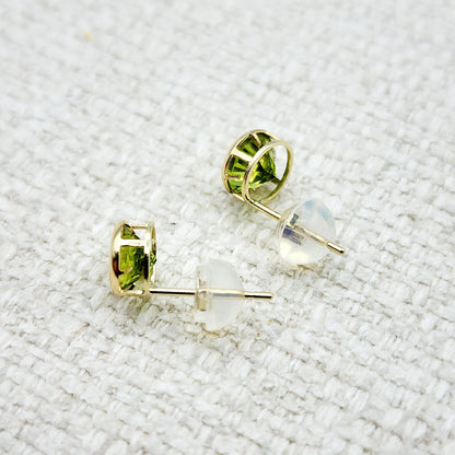14K Gold Peridot Bezel Stud Earrings, 14K Yellow Gold Genuine Peridot 5x5mm Earrings, August Birthstone, Round Bezel Set Stud