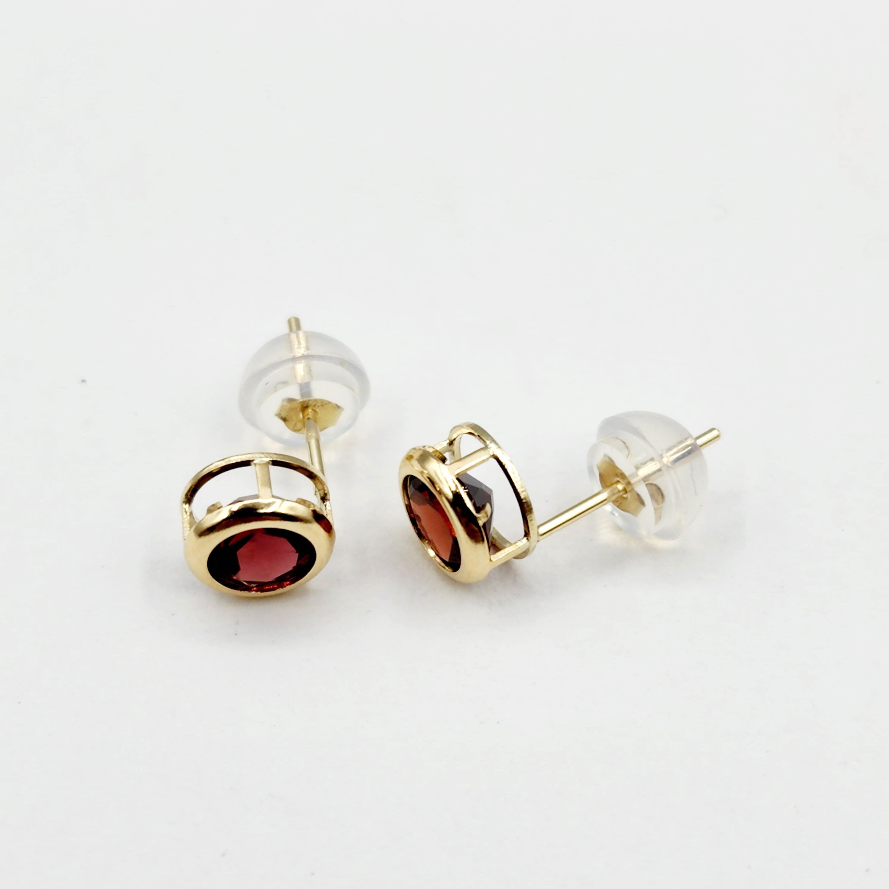 14K Gold Garnet Bezel Stud Earrings, 14K Yellow Gold Genuine Garnet 5x5mm Earrings, January Birthstone, Round Bezel Set Stud