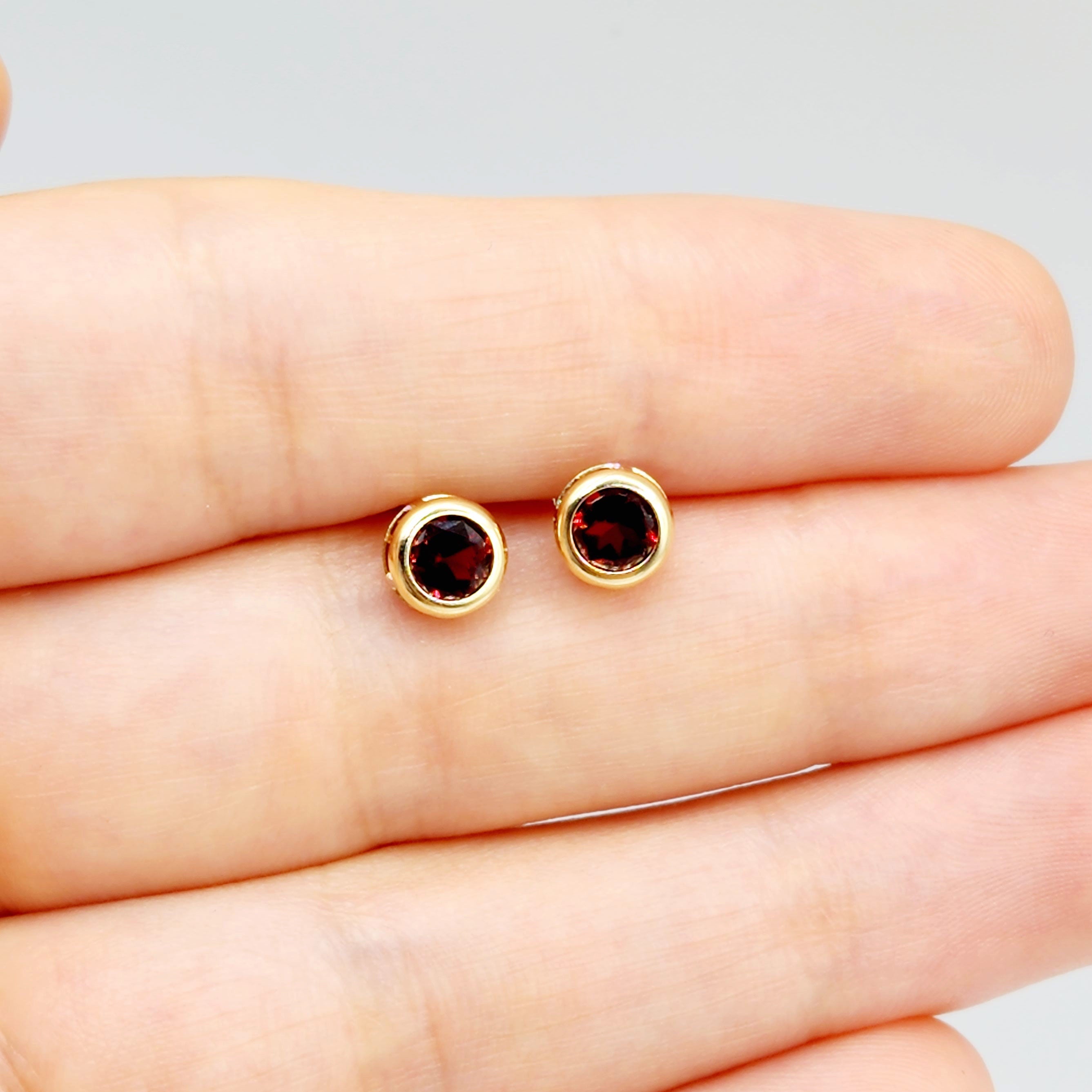 14K Gold Garnet Bezel Stud Earrings, 14K Yellow Gold Genuine Garnet 5x5mm Earrings, January Birthstone, Round Bezel Set Stud