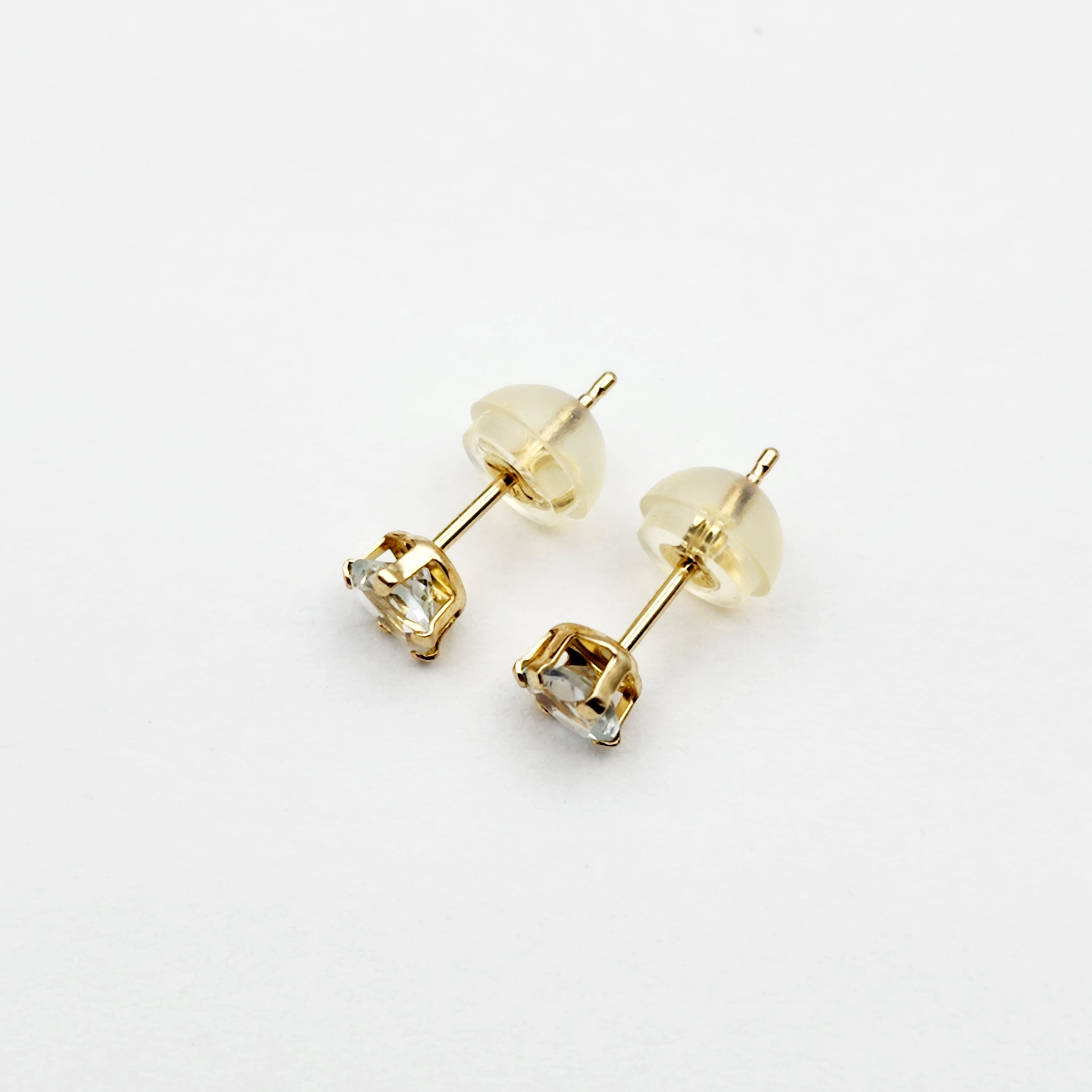 10K Yellow Gold Aquamarine 4x4mm Heart Stud Earrings: March Birthstone