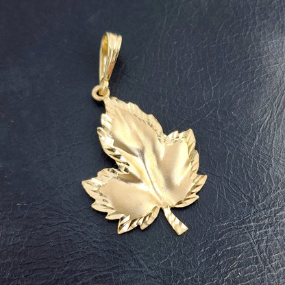 Gold Maple Leaf Pendant Necklace For Men and Women, 10K Yellow Gold Big Maple Leaf Canada Pendant, Unisex Jewelry, Gift For Her or Him