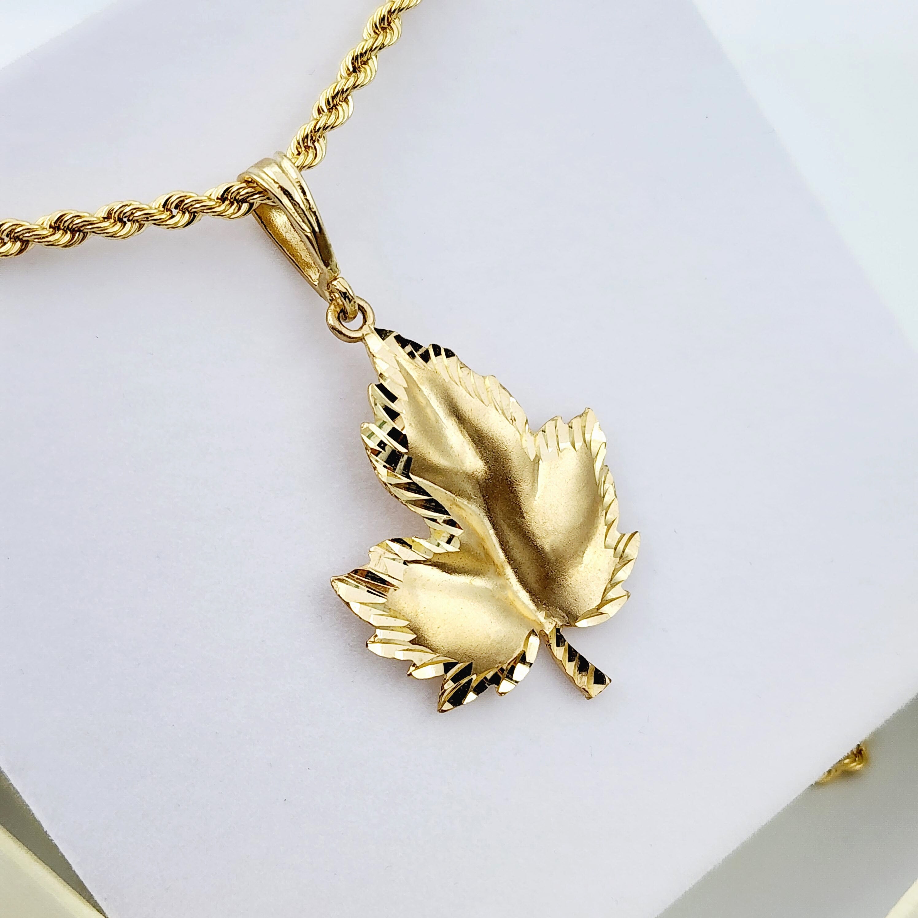 Gold Maple Leaf Pendant Necklace For Men and Women, 10K Yellow Gold Big Maple Leaf Canada Pendant, Unisex Jewelry, Gift For Her or Him