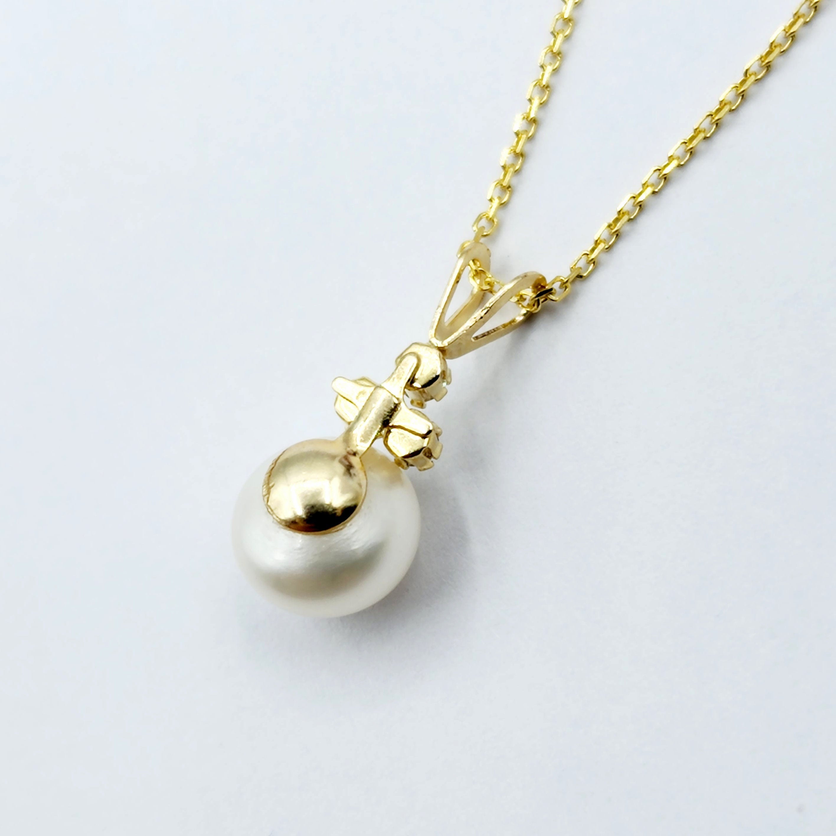 14k Gold Pearl Diamonds Pendant Necklace, 14K Yellow Gold Natural Freshwater Pearl with 3 Diamonds Pendant, Bridesmaid Gifts, Bridal Jewelry
