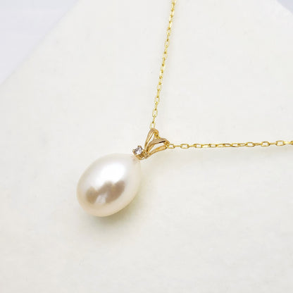 Gold Pearl Pendant Necklace, 14K Gold Fresh Water Pearl and Diamond Pendant, June Birthstone, Necklace for Wedding, Pendant For Her