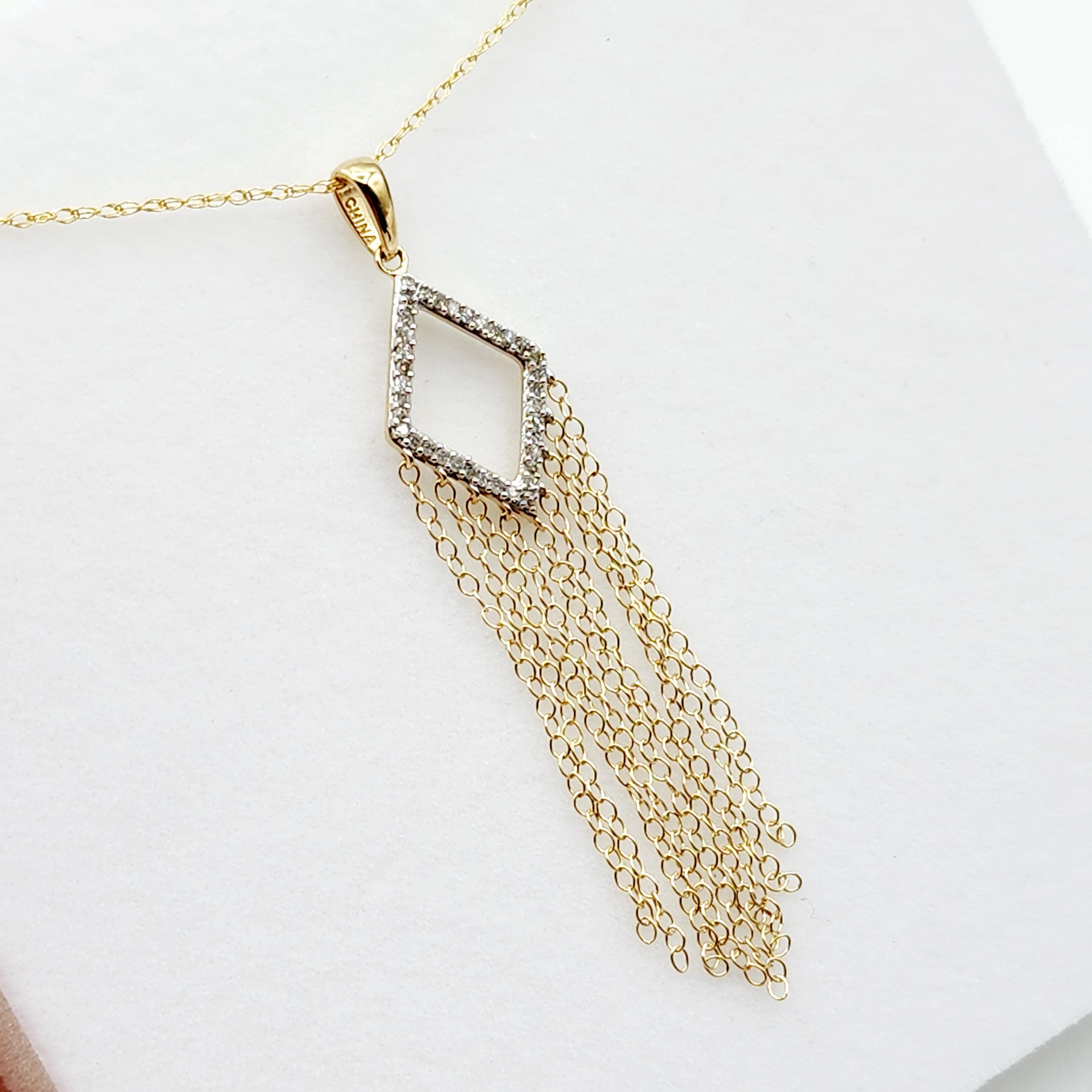 10K Gold Diamond Long Pendant Necklace Kite-Shaped Chandelier Pendant in 10K Gold