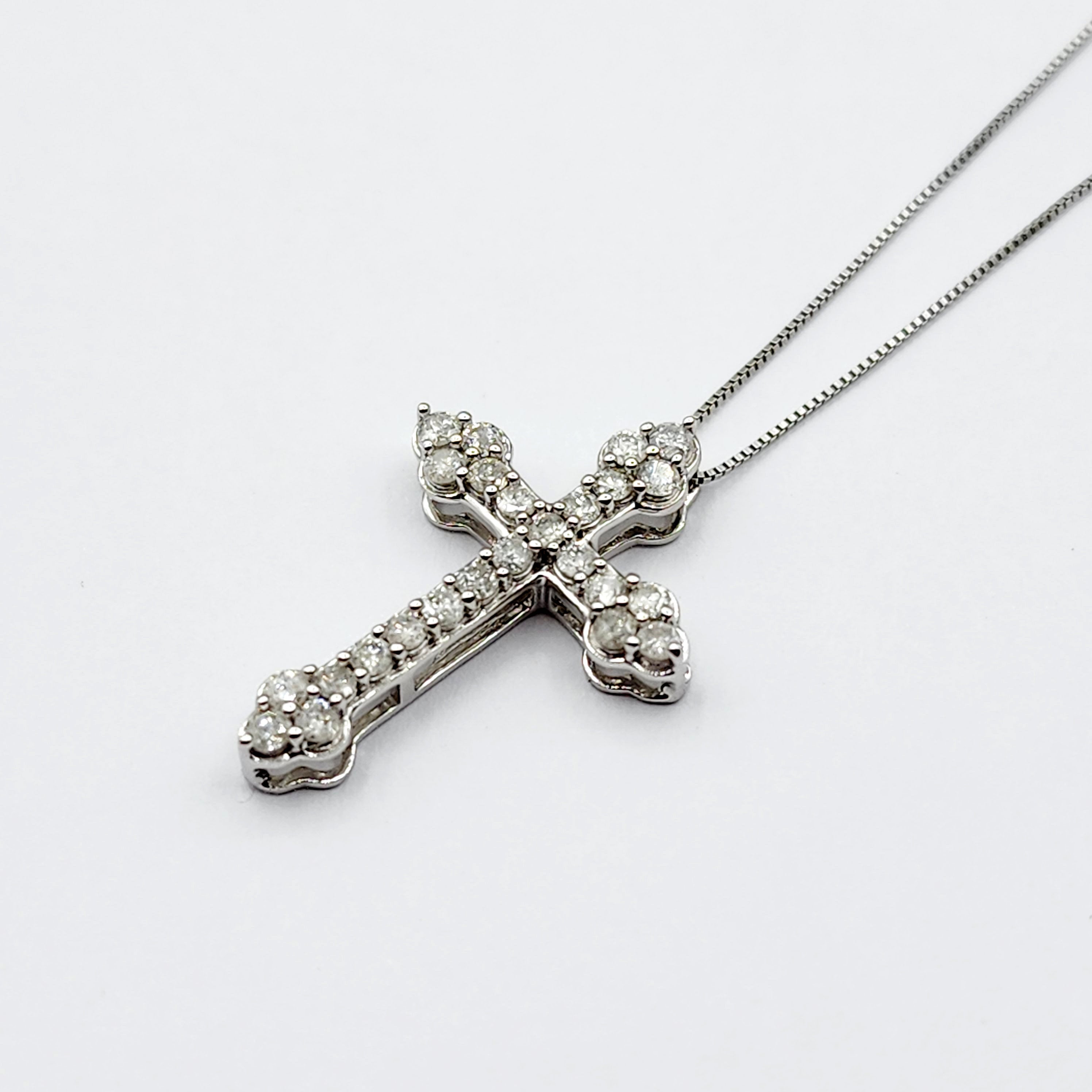 10K Gold Diamond Cross Pendant Necklace, April Birthstone, Religious Jewelry, Meaningful Gift, Sparkling Diamonds Cross , Unisex Jewelry