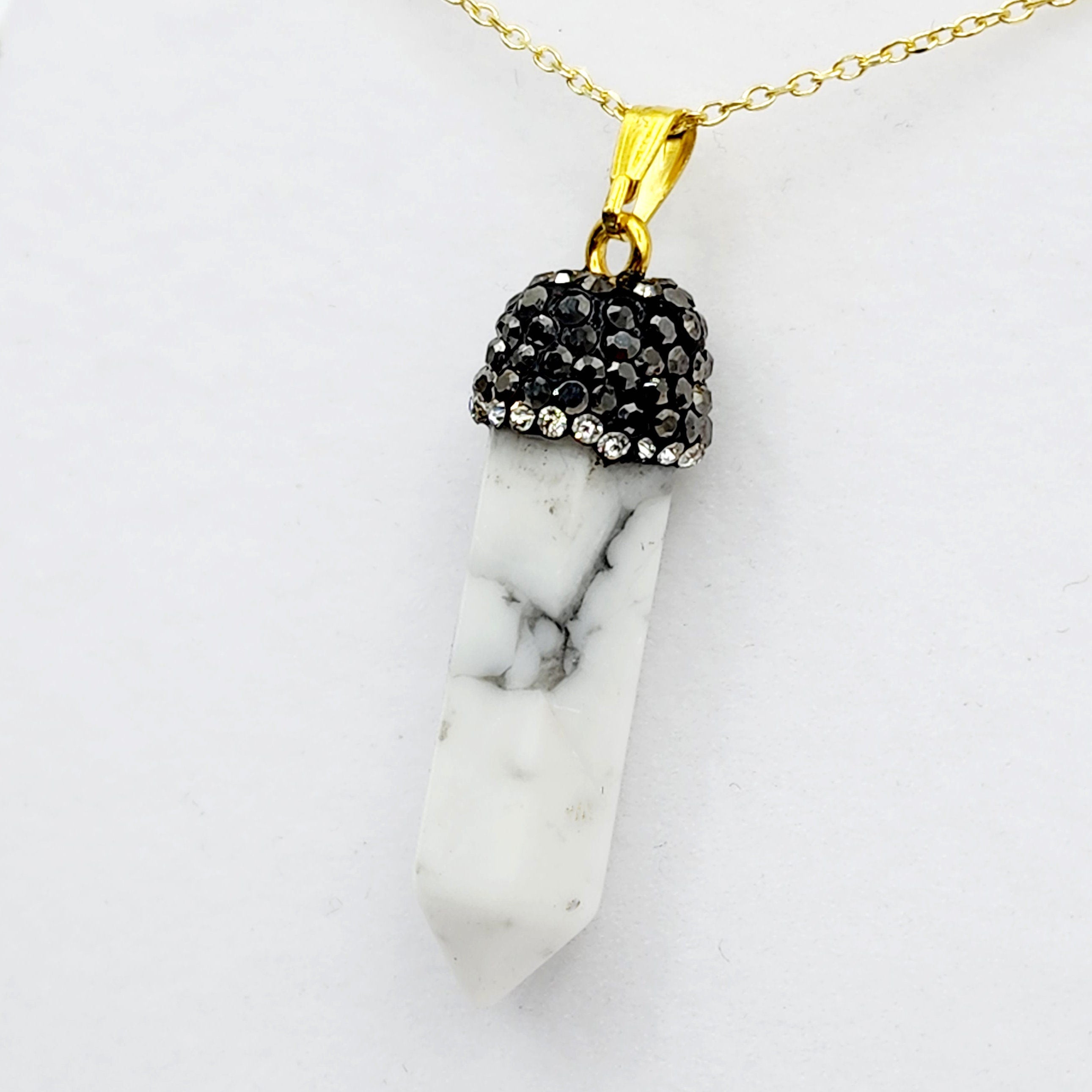 Genuine Howlite Point and Crystal Cap Pendant Necklace, Elegant Point Necklace, Genuine Gemstone Jewelry