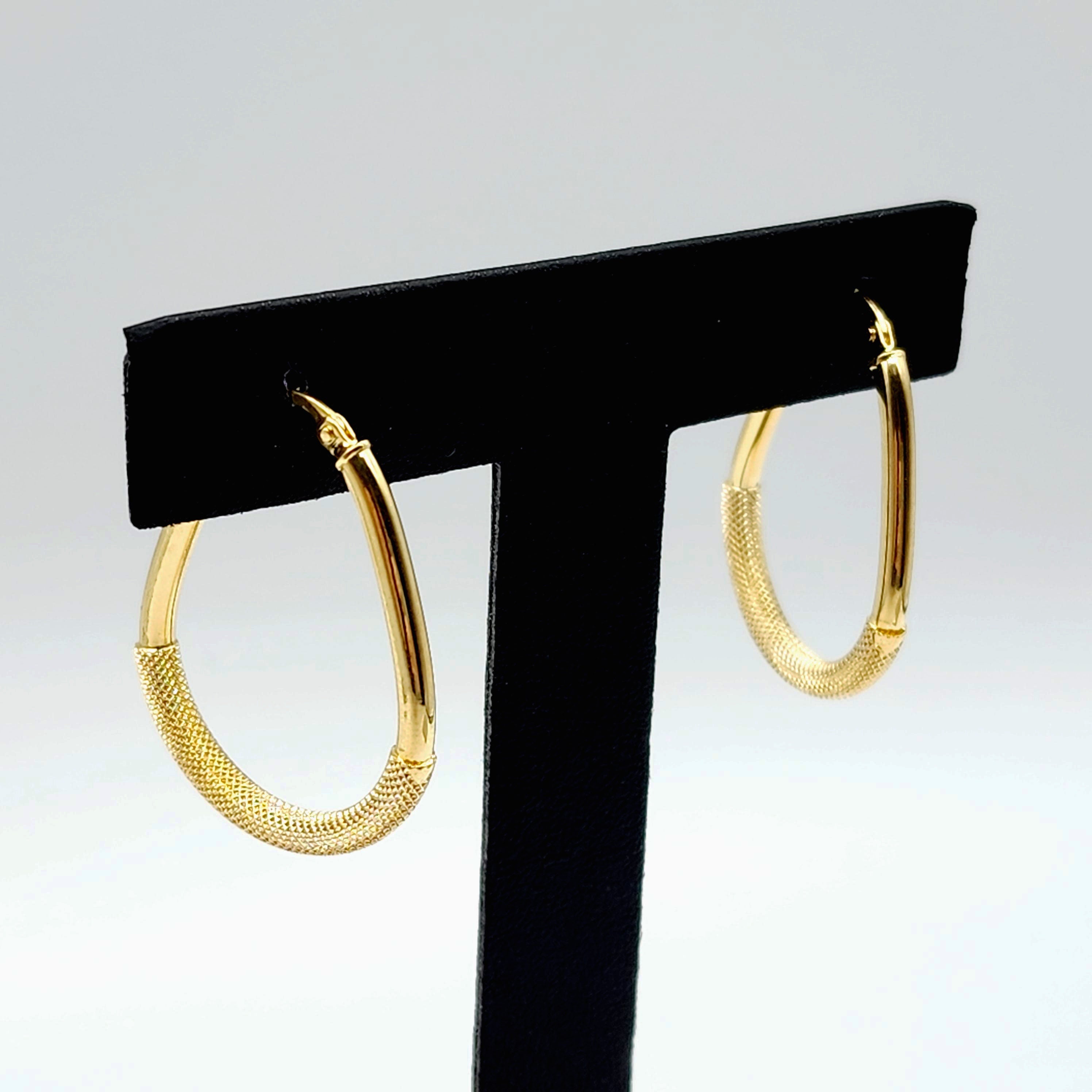 Gold Hoop Women’s Earrings, 10K Yellow Gold Circle Earrings , Hoop Earrings With Mesh Pattern Centre