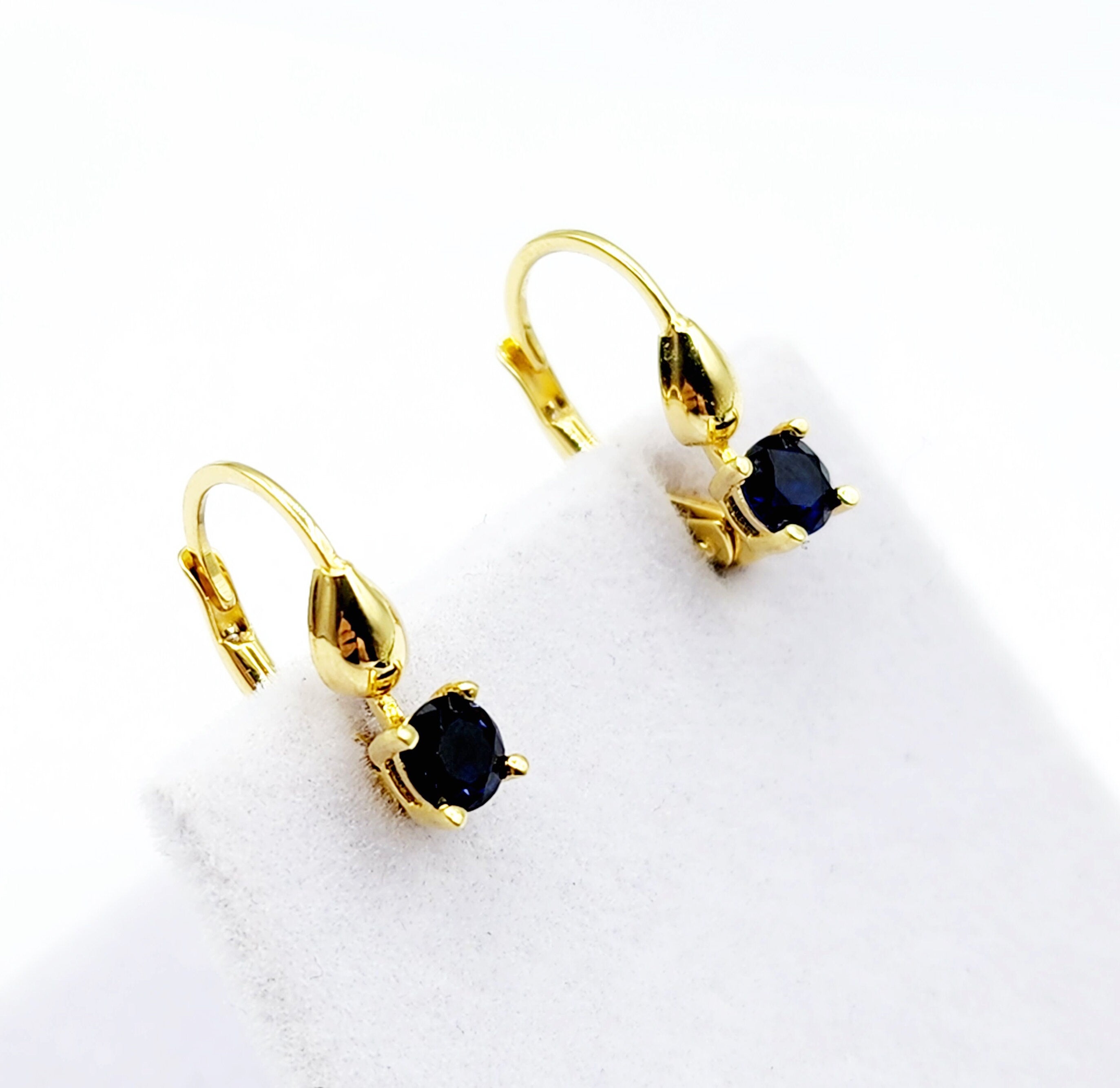10K Yellow Gold Blue Gemstone Lever Back Earrings