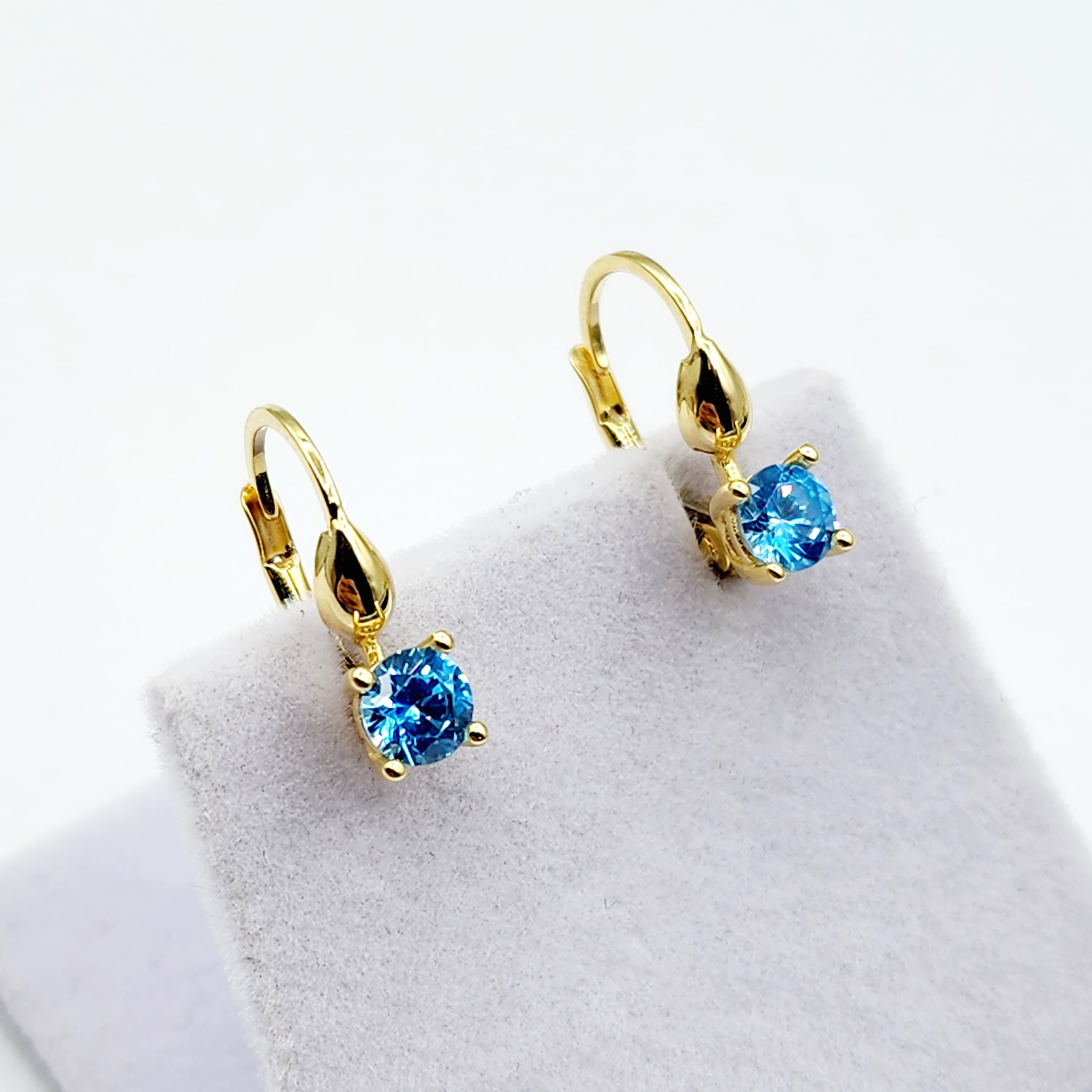 10K Yellow Gold Blue Gemstone Lever Back Earrings, Gold Blue Topaz Earrings for Women, Drop Earrings with Gemstone, Gift For Her