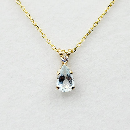 10K Yellow Gold Genuine Aquamarine Pendant