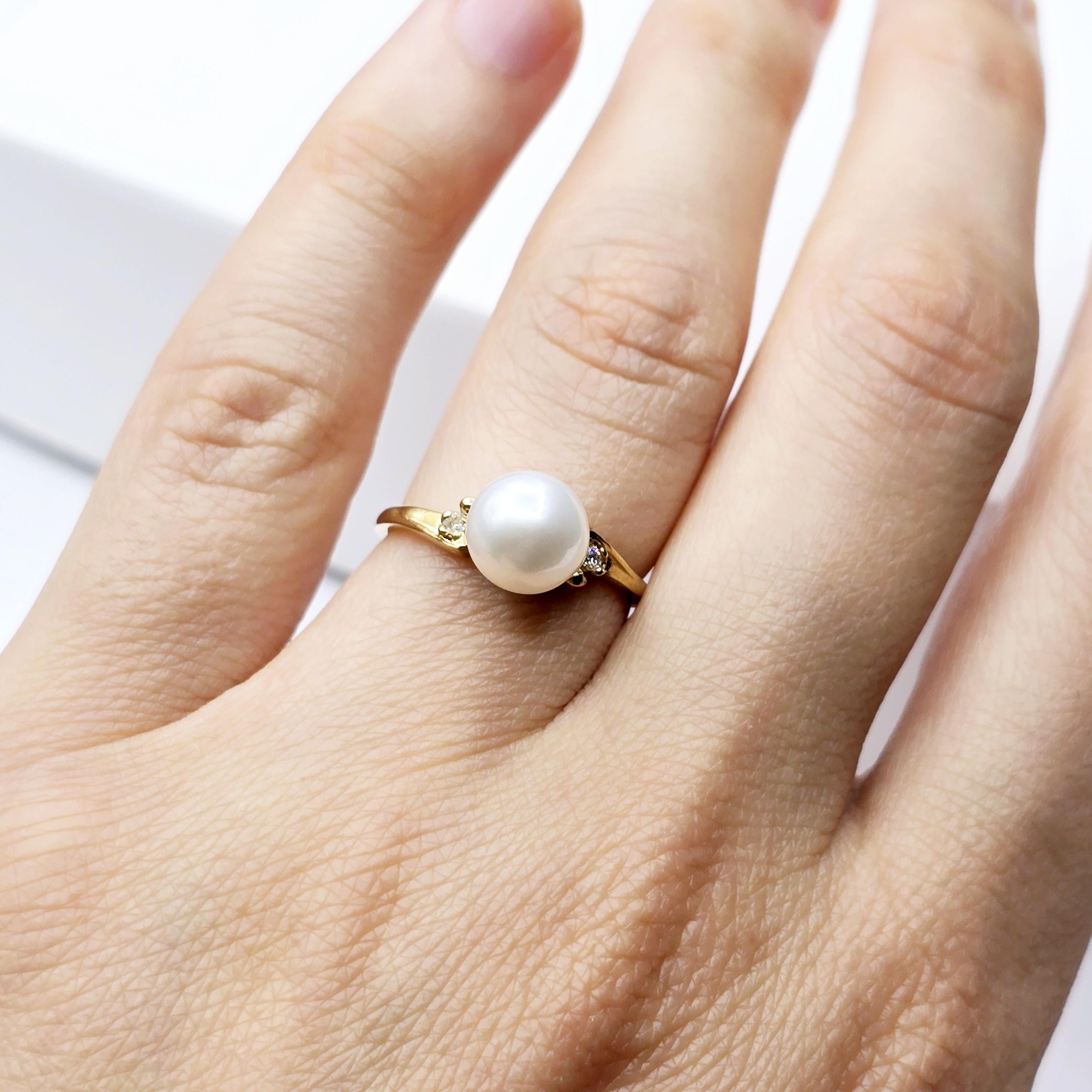 Gold Pearl Ring , 10K Yellow Gold Pearl 8mm and Diamond Ring, June Birthstone, Birthstone Ring, Classic Pearl Ring, Pearl Ring for Women