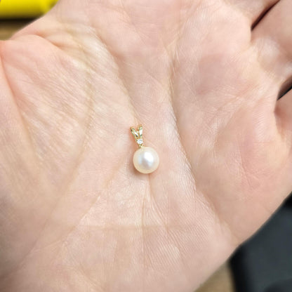 14K Gold Pearl Pendant Necklace, June Birthstone Cultured Pearl 6mm and Diamond Pendant, Dainty Minimalist Classic Necklace Gift for Her