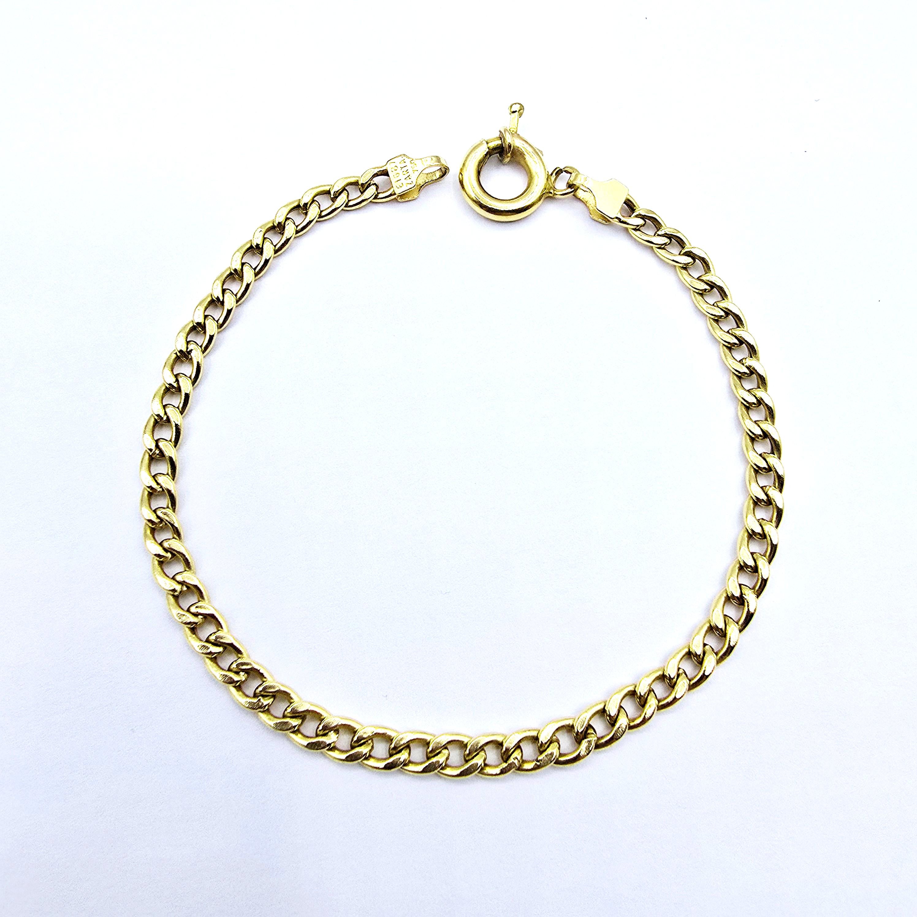 18K Yellow Gold Curb Chain Bracelet | Classic Gold Jewelry